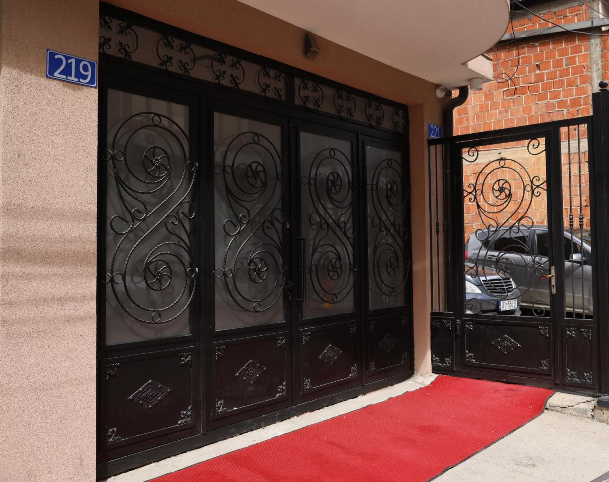Oldtown Prishtina Apartments بريشتاين المظهر الخارجي الصورة